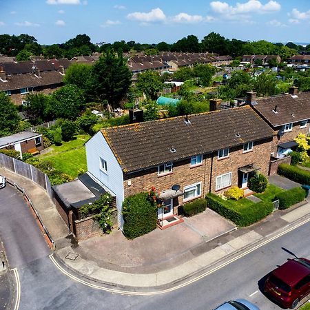 The Secret Garden - West Sussex Crawley (West Sussex) Exterior foto